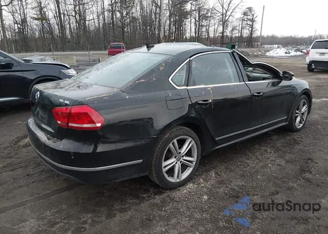 2013 Volkswagen Passat 2.0L Tdi Sel Premium z USA, uszkodzony, nr VIN 1VWCN7A31DC139975